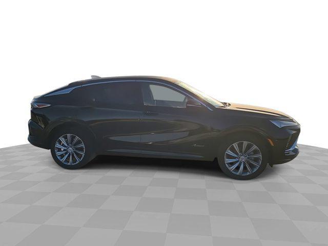 new 2024 Buick Envista car, priced at $29,905