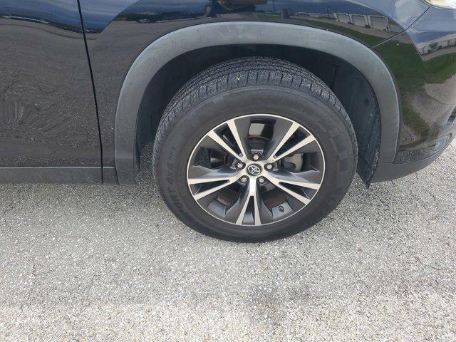 used 2019 Toyota Highlander car, priced at $20,987