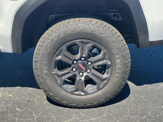 new 2025 GMC Canyon car, priced at $42,200