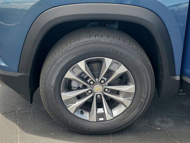 new 2026 Chevrolet Equinox car, priced at $30,295