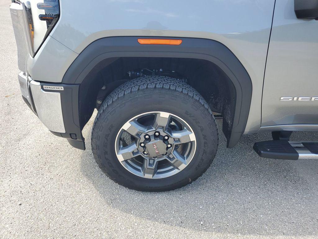 new 2025 GMC Sierra 2500 car, priced at $71,605