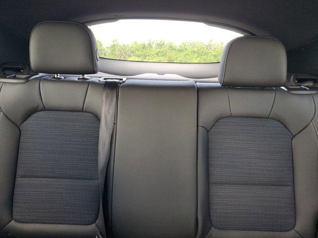 new 2025 Buick Envista car, priced at $24,192