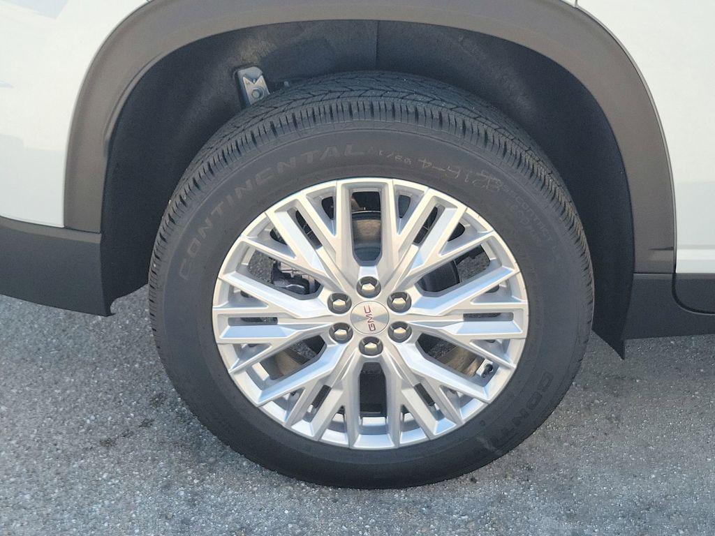 new 2026 GMC Acadia car, priced at $50,561
