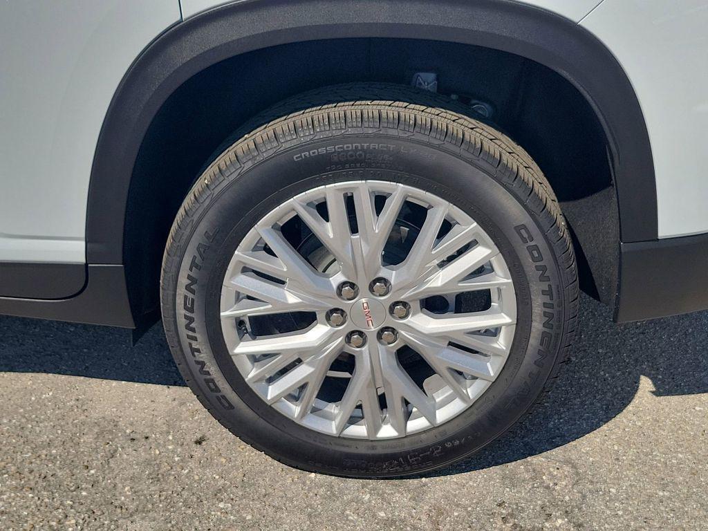 new 2026 GMC Acadia car, priced at $50,561