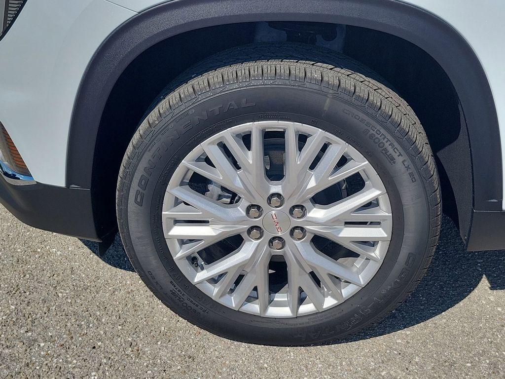 new 2026 GMC Acadia car, priced at $50,561