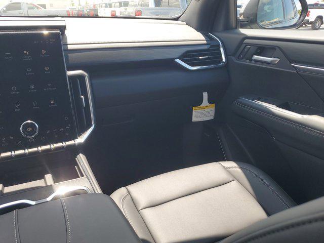 new 2025 GMC Acadia car, priced at $48,284