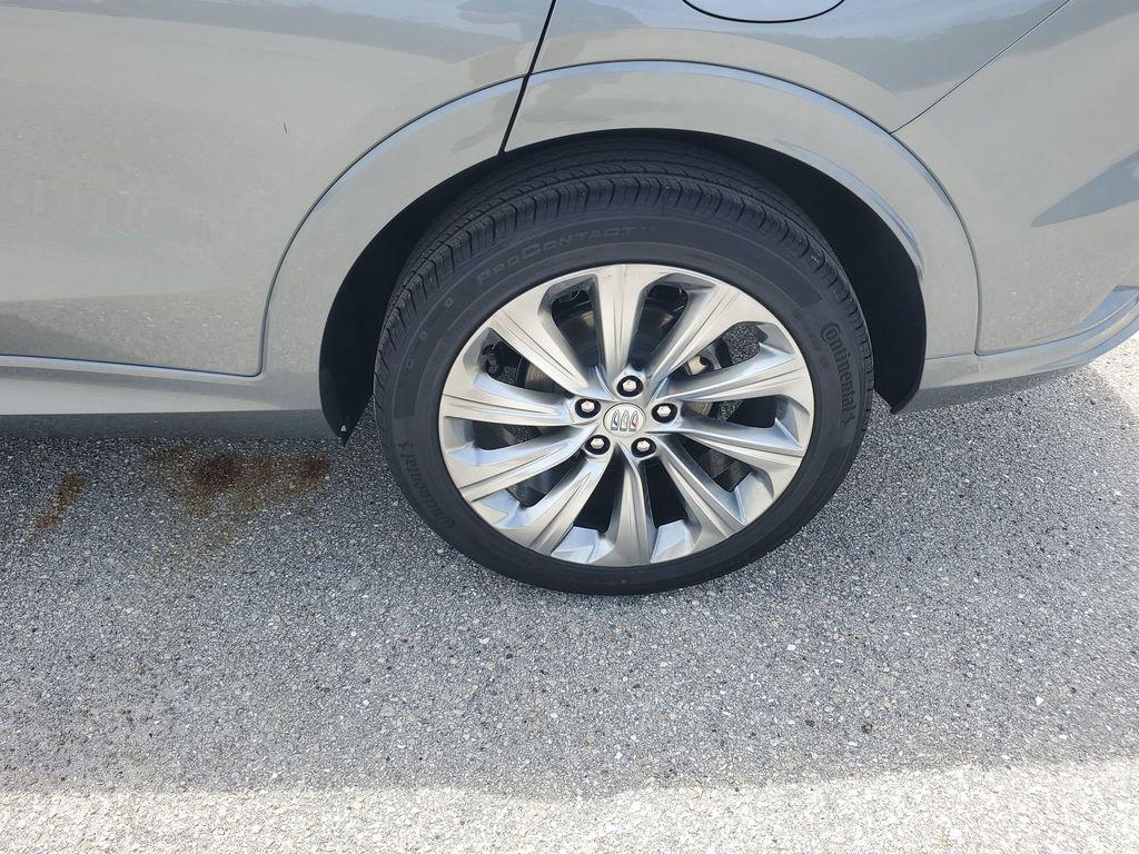 new 2025 Buick Envista car, priced at $27,795