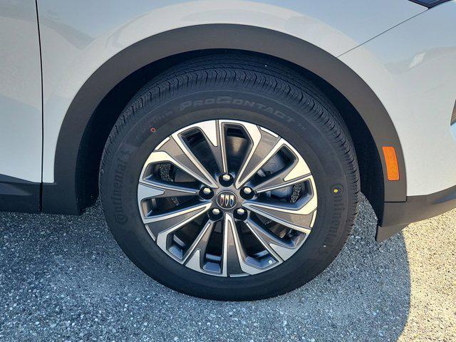 new 2025 Buick Envision car, priced at $36,105