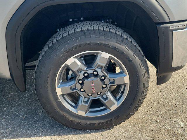 new 2025 GMC Sierra 2500 car, priced at $78,040