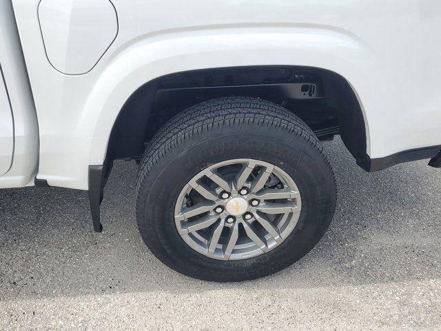 new 2025 Chevrolet Colorado car, priced at $33,377