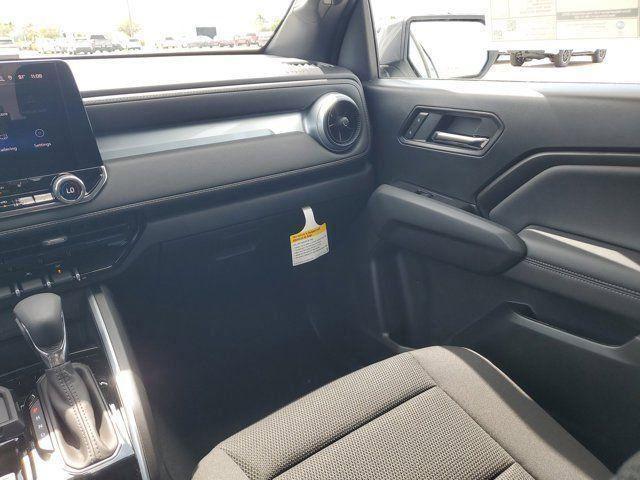 new 2025 Chevrolet Colorado car, priced at $33,377