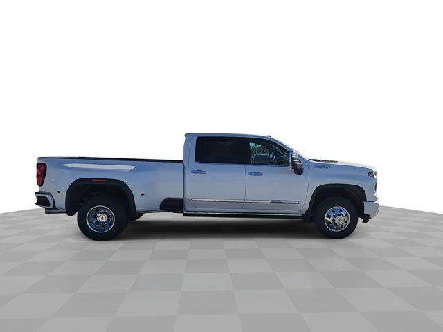 new 2025 Chevrolet Silverado 3500 car, priced at $92,720