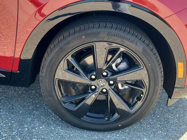 new 2025 Buick Envision car, priced at $38,861