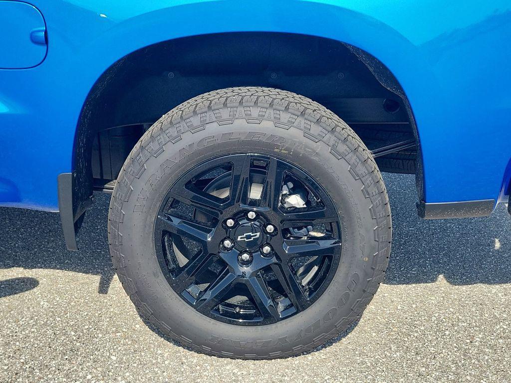 new 2025 Chevrolet Silverado 1500 car, priced at $44,011