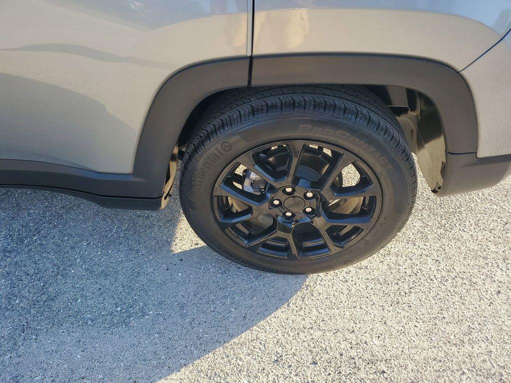 used 2022 Jeep Compass car, priced at $18,994