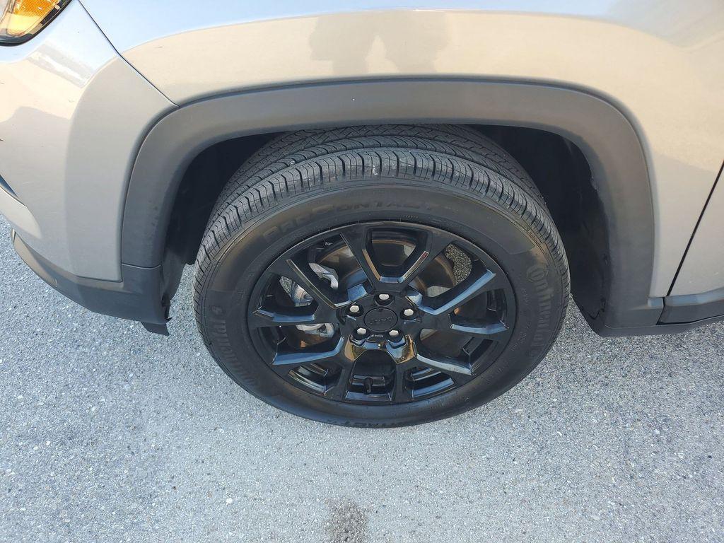 used 2022 Jeep Compass car, priced at $18,994