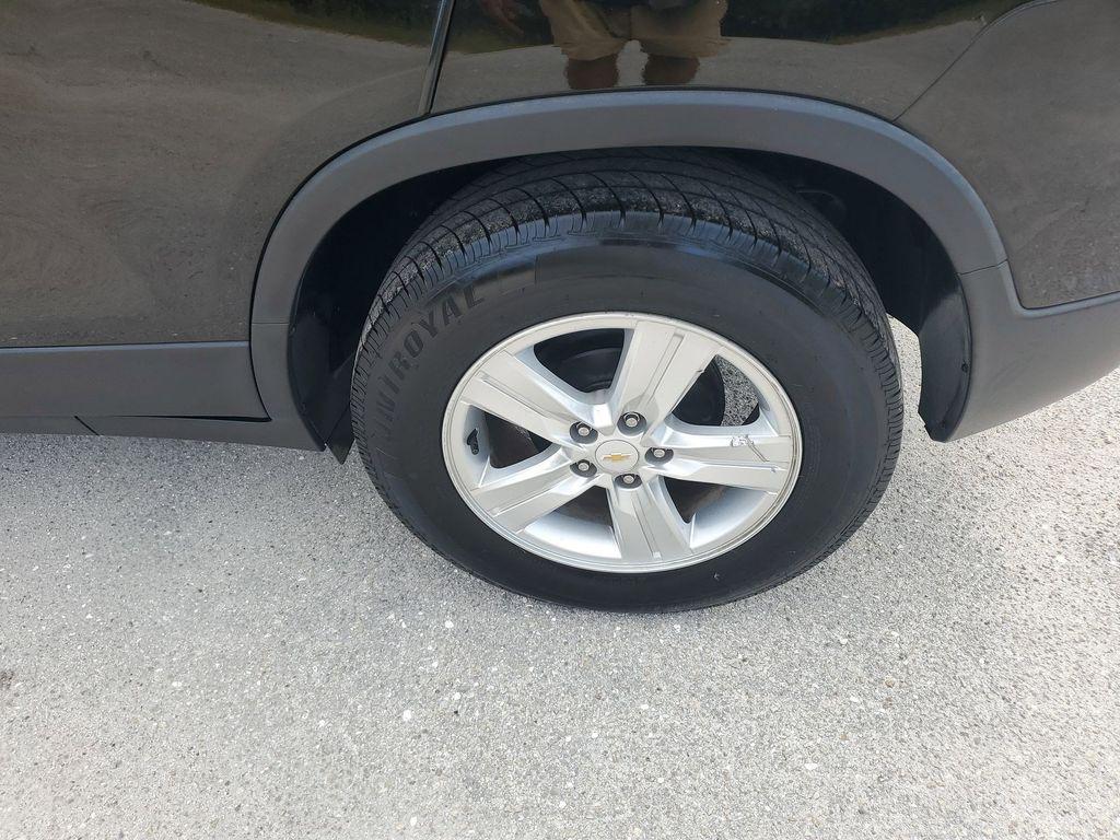 used 2021 Chevrolet Trax car, priced at $8,958