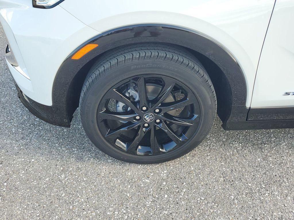 new 2026 Buick Encore GX car, priced at $28,601