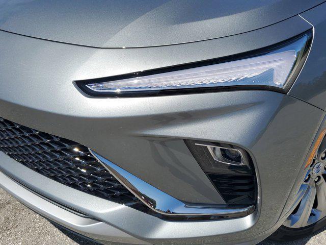 new 2025 Buick Envista car, priced at $28,427