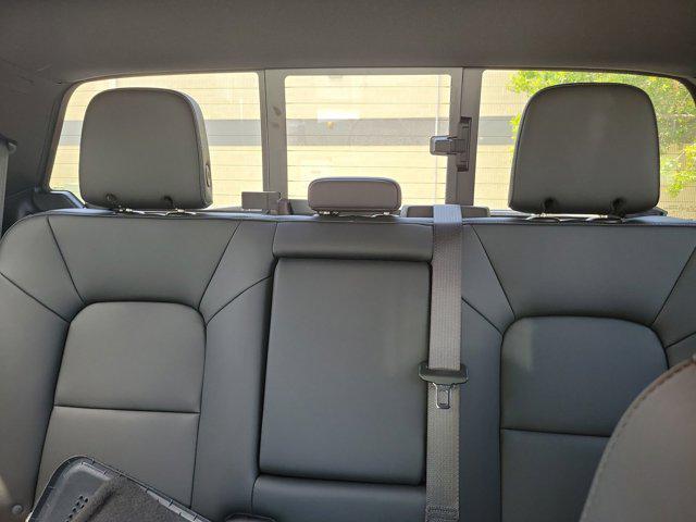 new 2025 GMC Canyon car, priced at $43,867