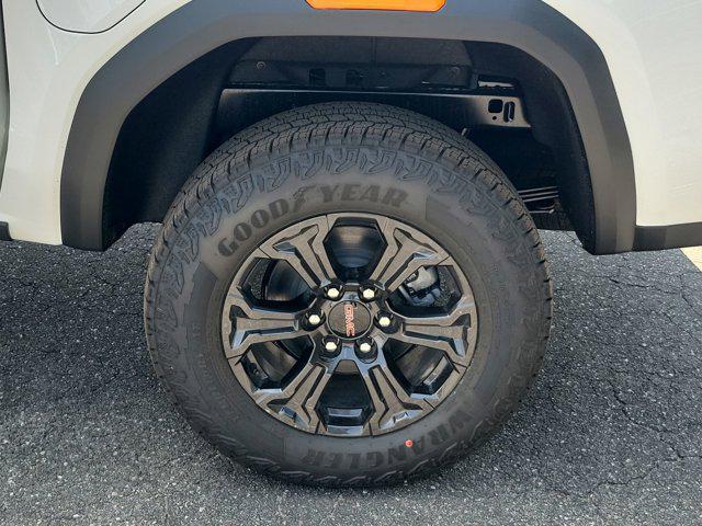 new 2025 GMC Canyon car, priced at $43,867