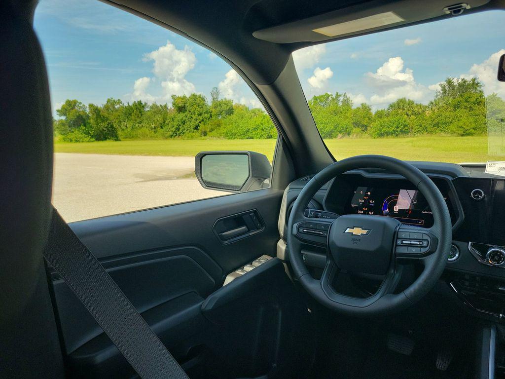 new 2025 Chevrolet Colorado car, priced at $32,297
