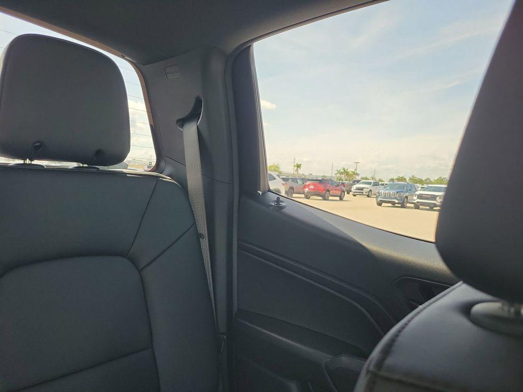 new 2025 Chevrolet Colorado car, priced at $32,297