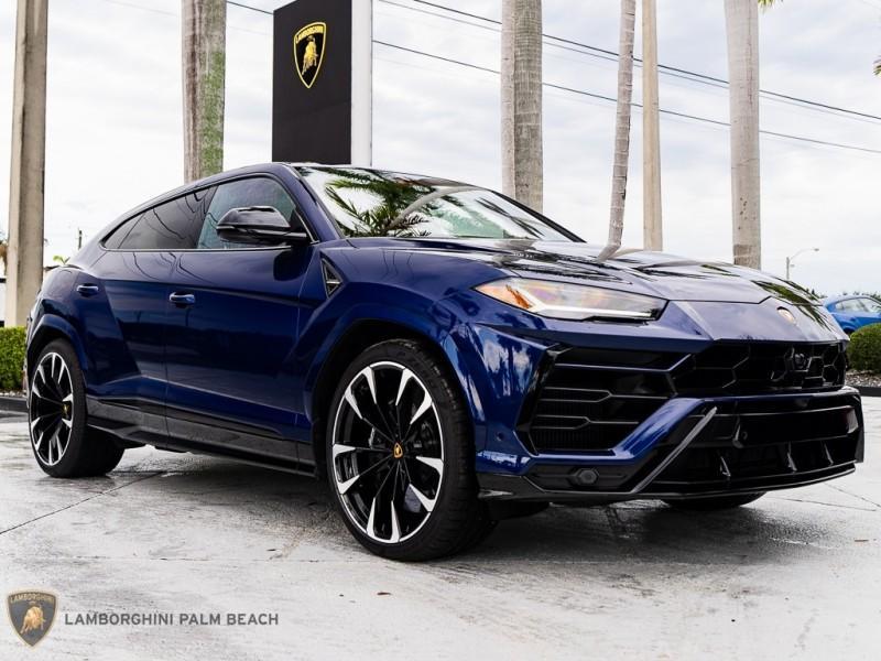 used 2022 Lamborghini Urus car, priced at $229,951