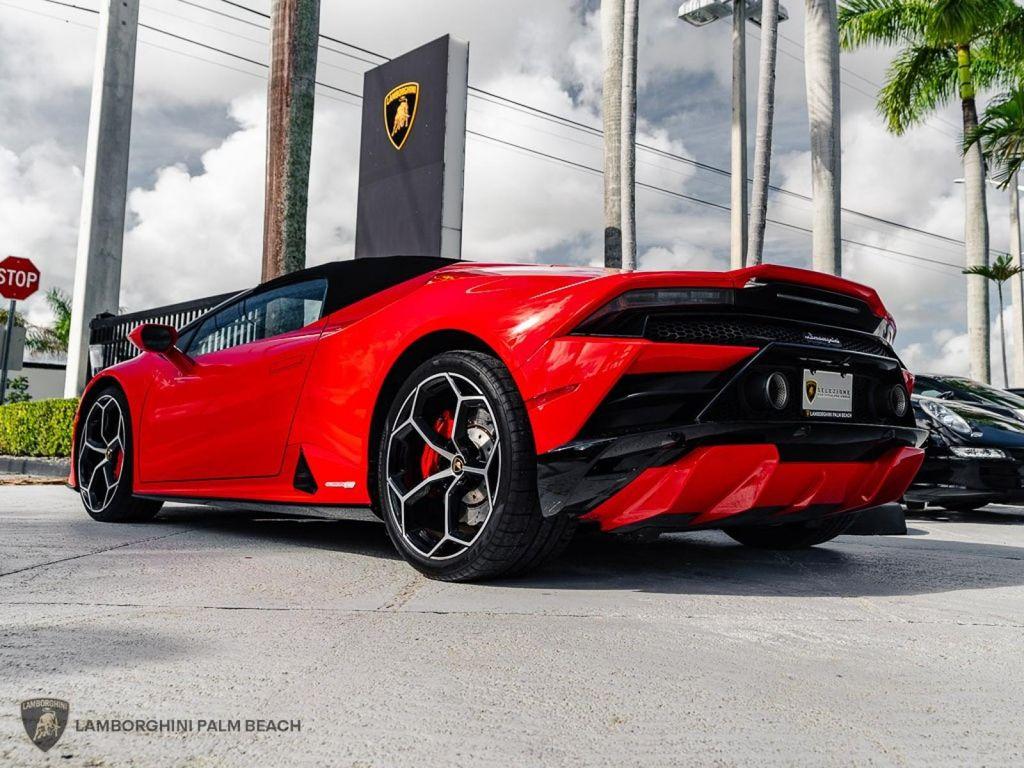 used 2021 Lamborghini Huracan EVO car, priced at $284,951