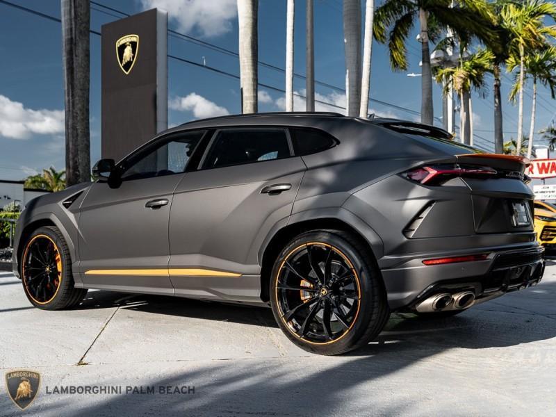 used 2022 Lamborghini Urus car, priced at $269,951