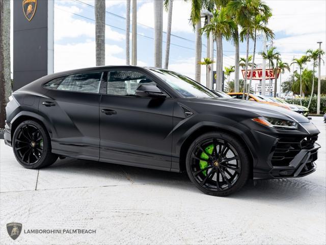 used 2022 Lamborghini Urus car