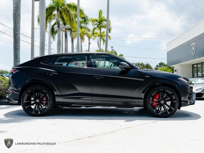 used 2021 Lamborghini Urus car, priced at $229,951