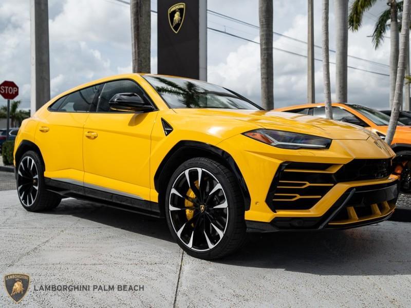 used 2021 Lamborghini Urus car, priced at $224,951