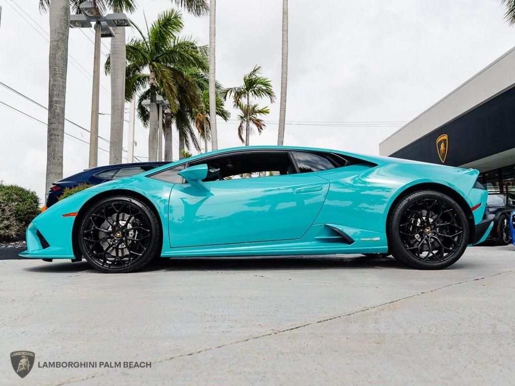 used 2022 Lamborghini Huracan EVO car, priced at $294,951