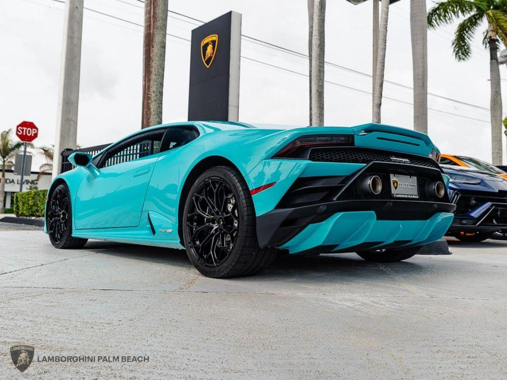 used 2022 Lamborghini Huracan EVO car, priced at $294,951