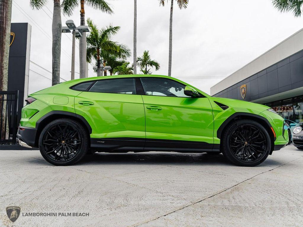 used 2025 Lamborghini Urus car, priced at $319,951