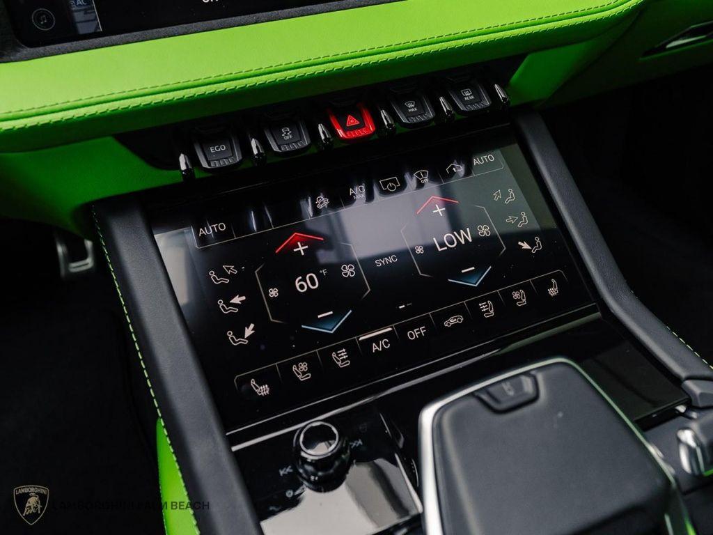 used 2025 Lamborghini Urus car, priced at $319,951