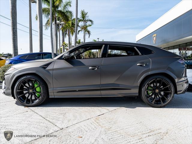 used 2022 Lamborghini Urus car, priced at $224,900