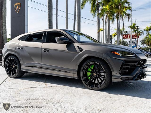 used 2022 Lamborghini Urus car, priced at $224,900