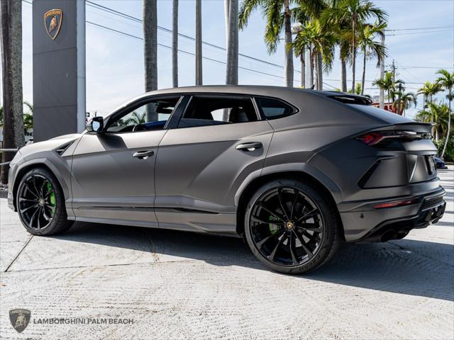 used 2022 Lamborghini Urus car, priced at $224,900