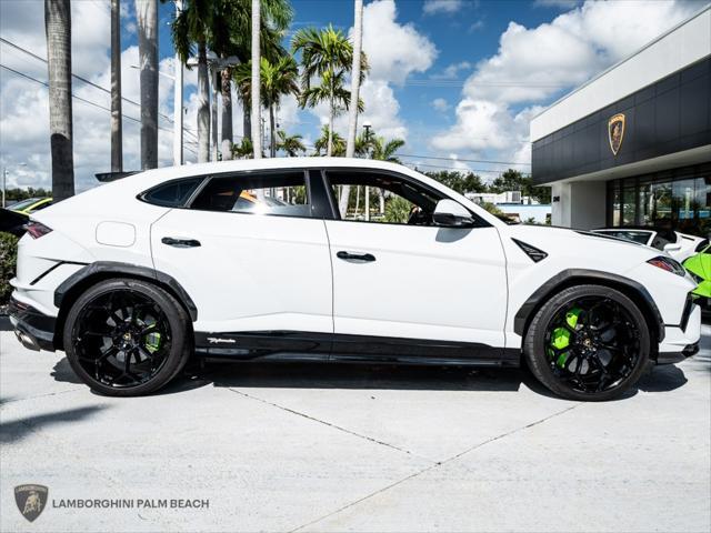 used 2024 Lamborghini Urus car, priced at $289,951