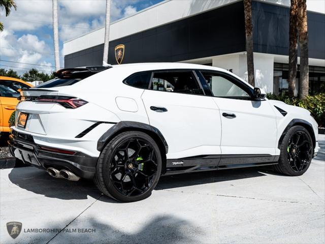 used 2024 Lamborghini Urus car, priced at $289,951