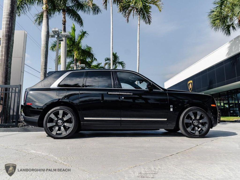 used 2023 Rolls-Royce Cullinan car, priced at $294,951