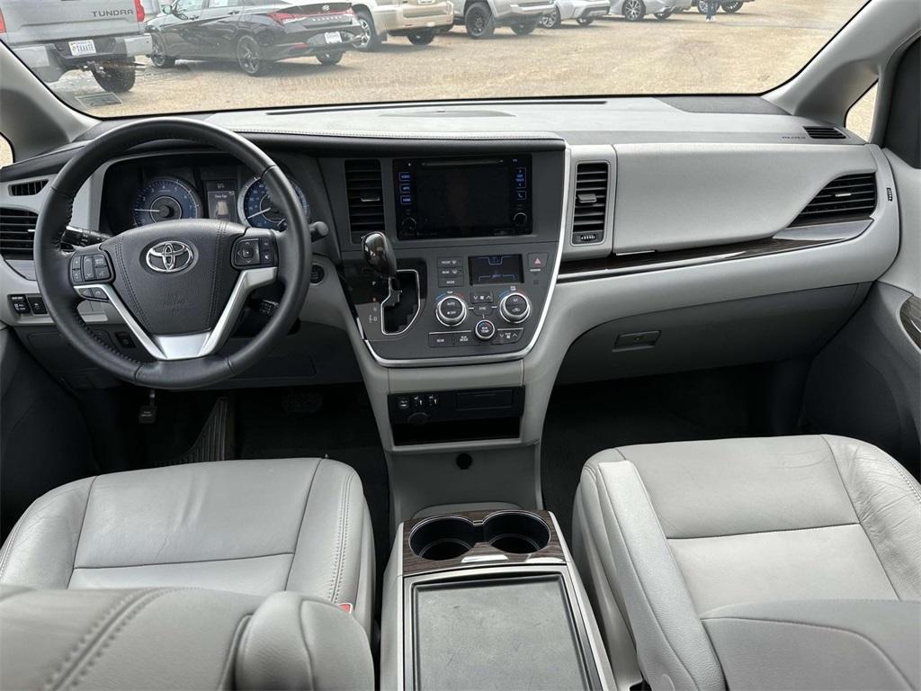 used 2016 Toyota Sienna car, priced at $18,633