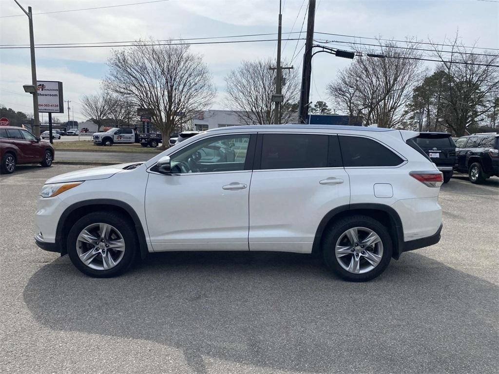 used 2015 Toyota Highlander car, priced at $21,588