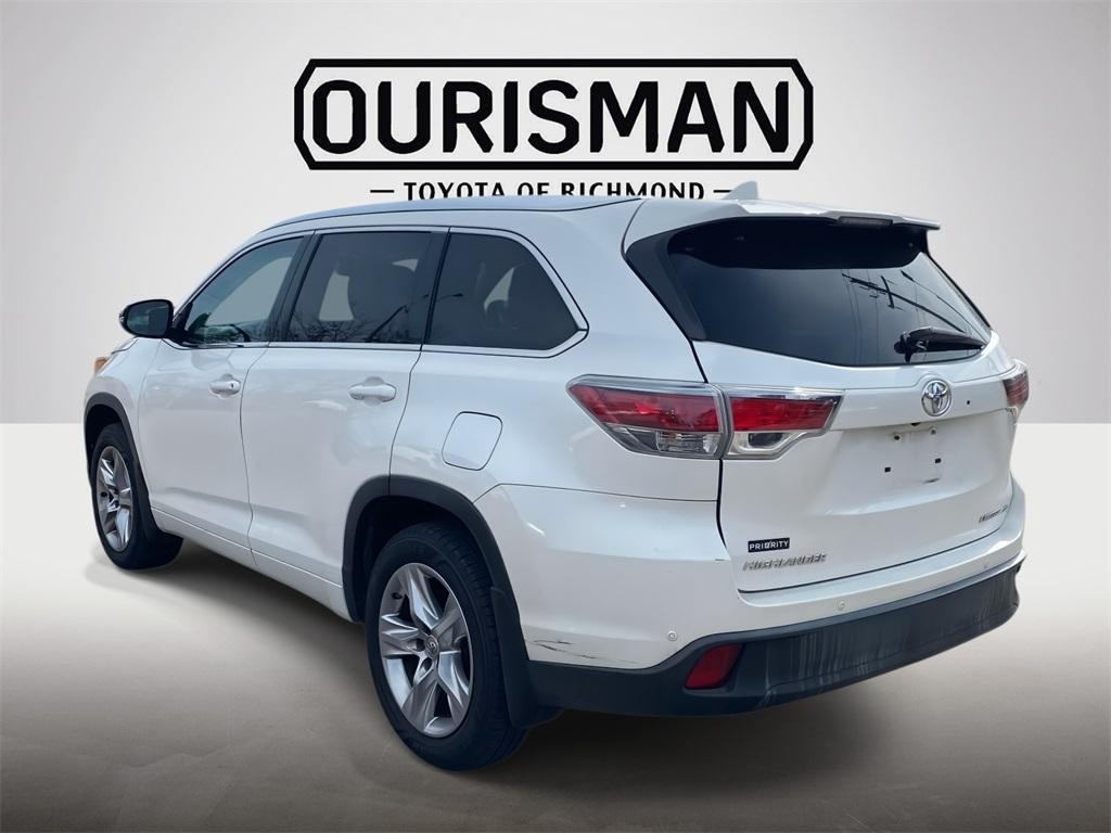 used 2015 Toyota Highlander car, priced at $21,588