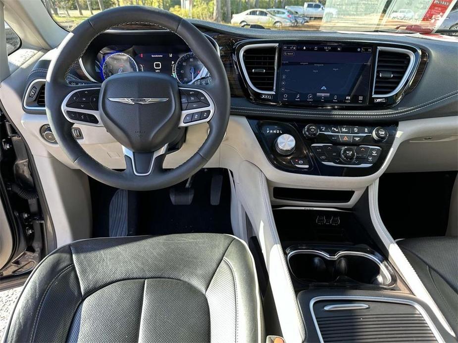 used 2022 Chrysler Pacifica car, priced at $25,733