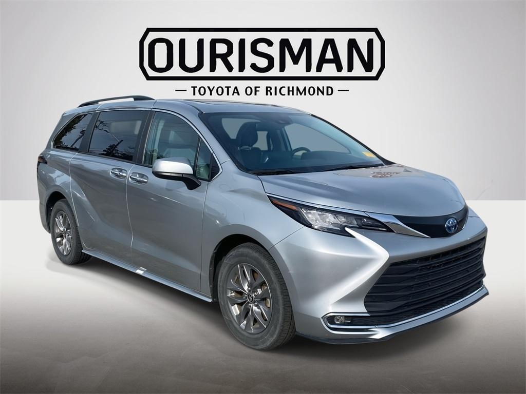 used 2023 Toyota Sienna car, priced at $40,988