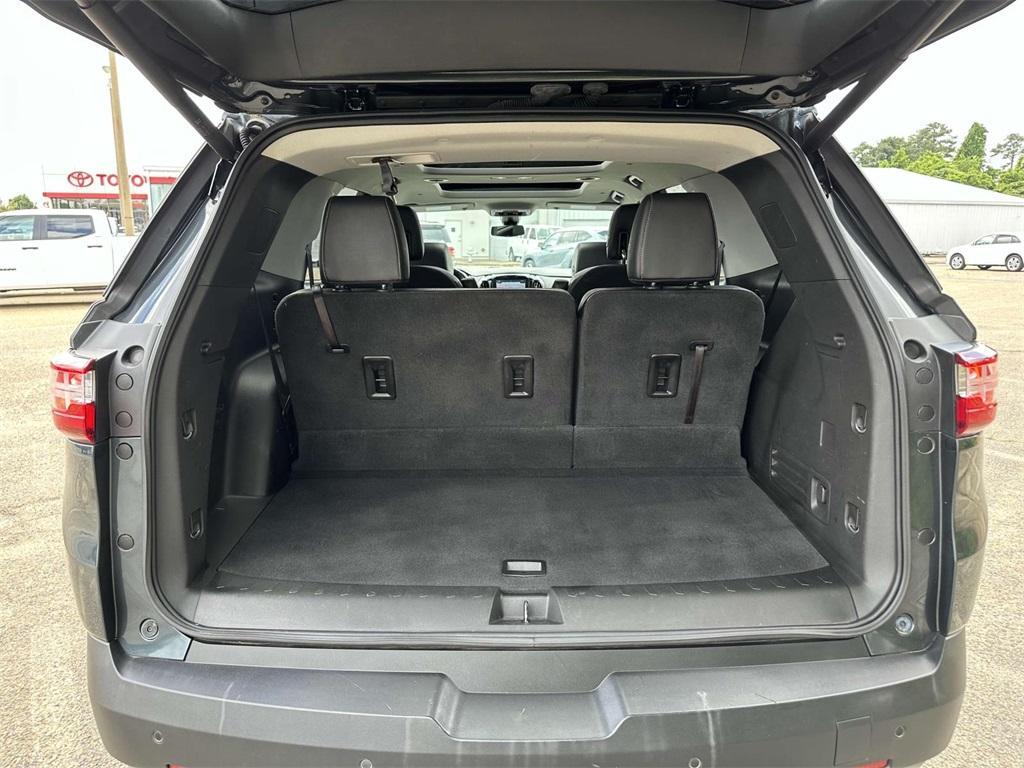 used 2018 Chevrolet Traverse car, priced at $17,388