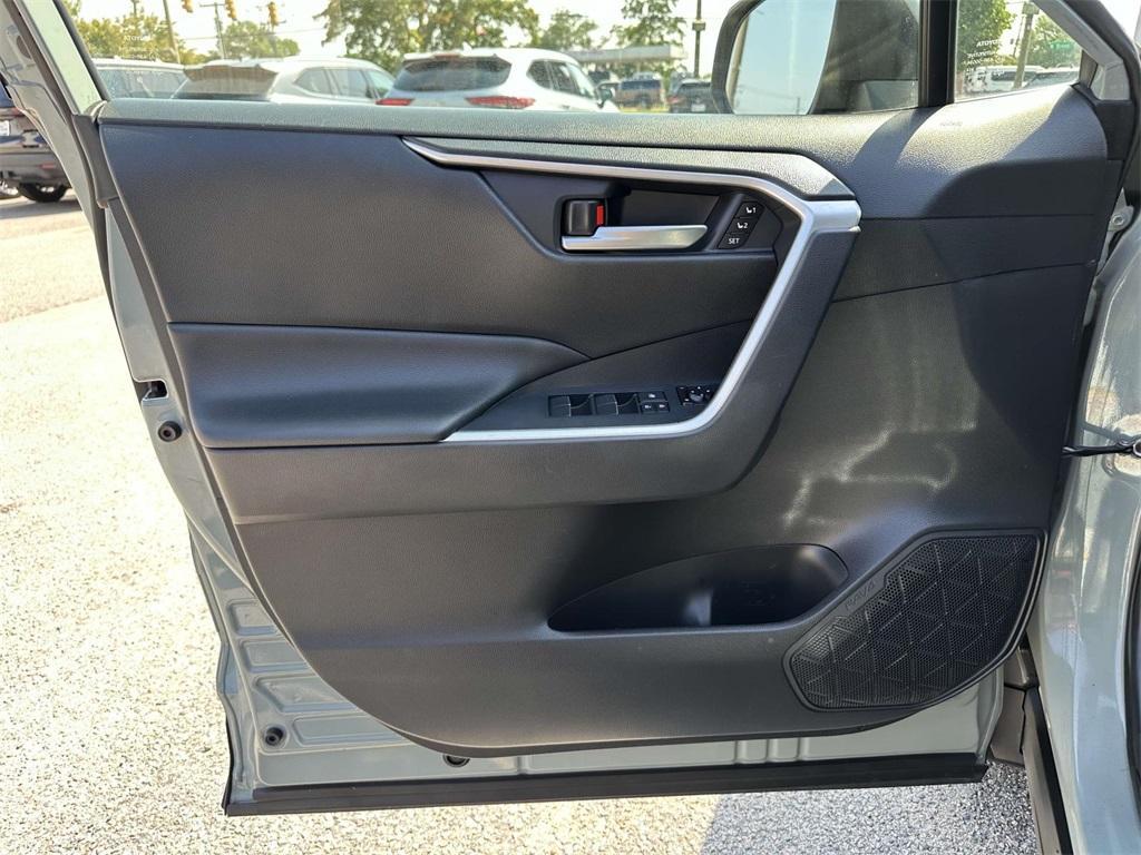 used 2019 Toyota RAV4 car, priced at $25,733